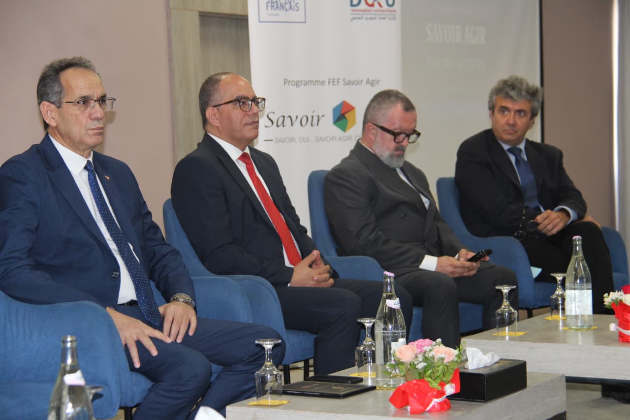 بمهارات تتجاوز التكوين الأكاديمي.. المشروع التونسي الفرنسي "Savoir agir" يؤهل طلبة الإجازة للاندماج في سوق الشغل 